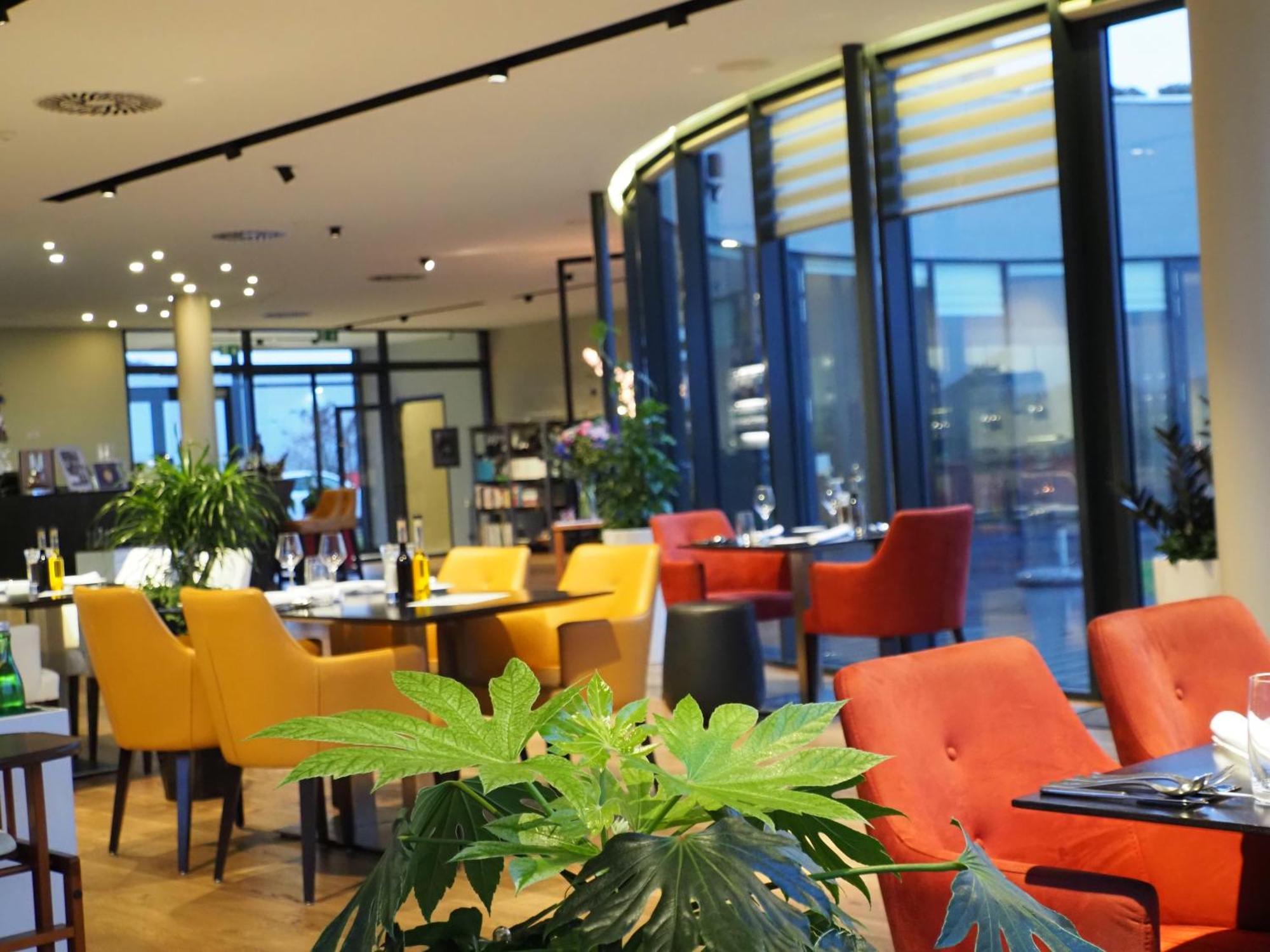 Mg Restaurace/Luxury Apartments Млада-Болеслав Екстер'єр фото