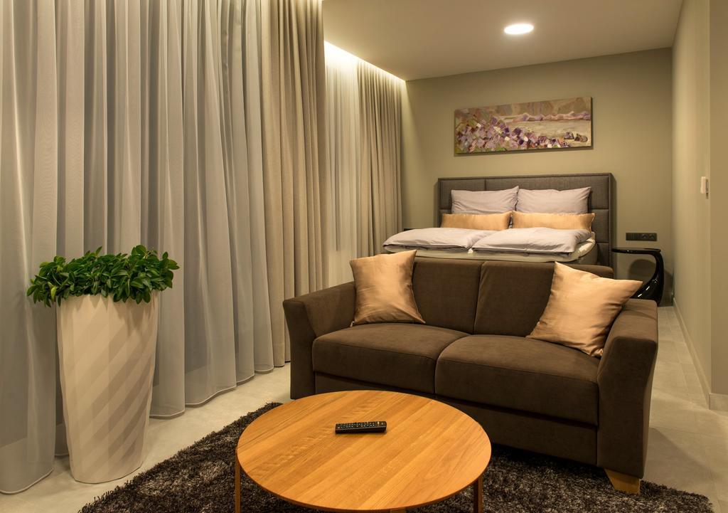 Mg Restaurace/Luxury Apartments Млада-Болеслав Екстер'єр фото
