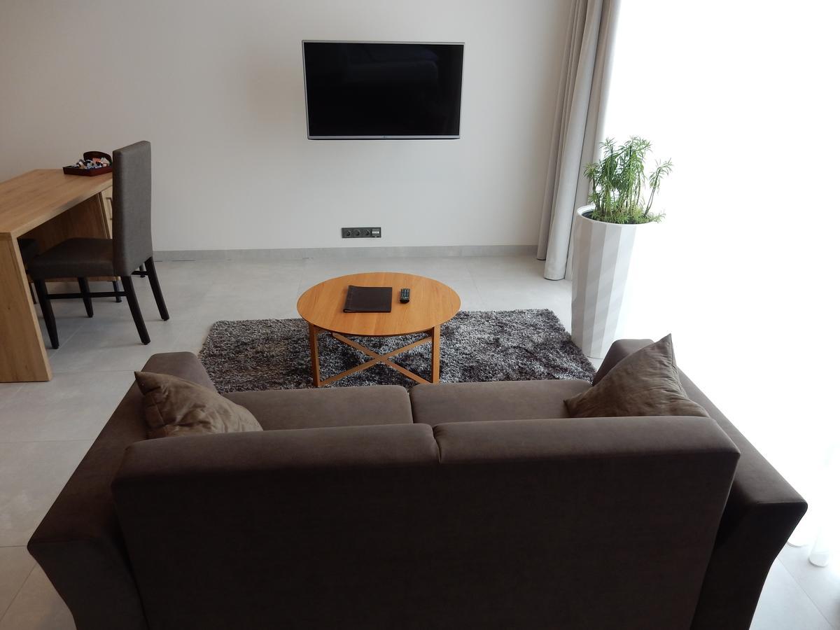 Mg Restaurace/Luxury Apartments Млада-Болеслав Екстер'єр фото
