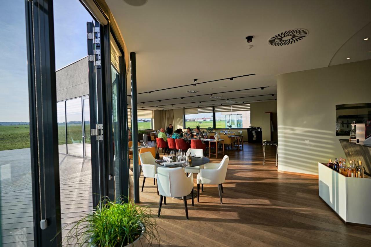 Mg Restaurace/Luxury Apartments Млада-Болеслав Екстер'єр фото